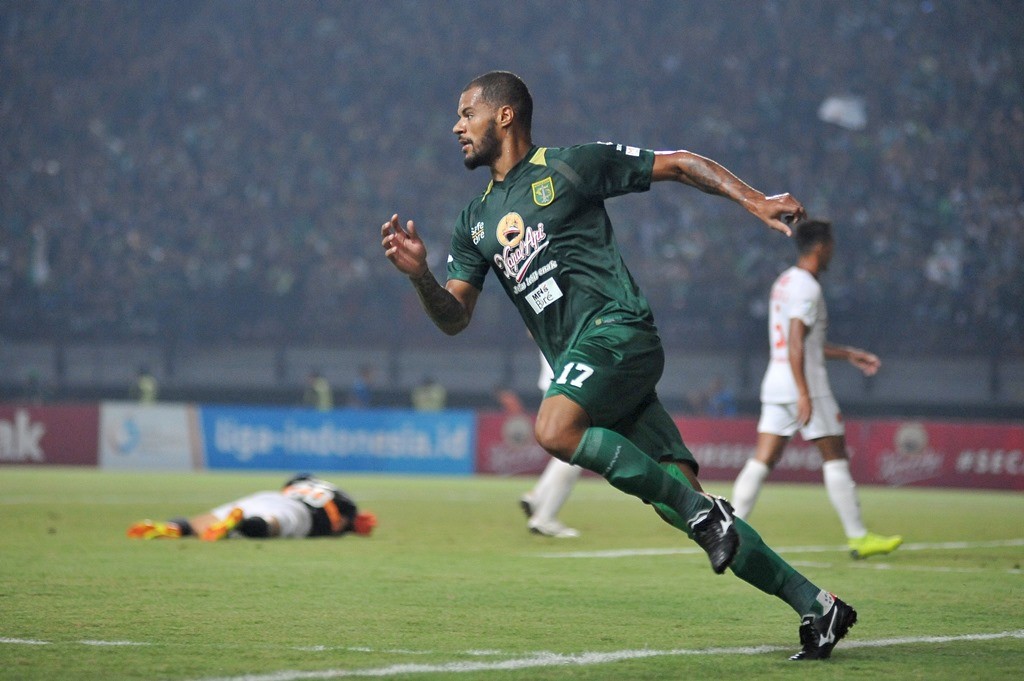 Penyerang Persebaya Surabaya, David Silva. (ANTARA FOTO/M Risyal Hidayat)