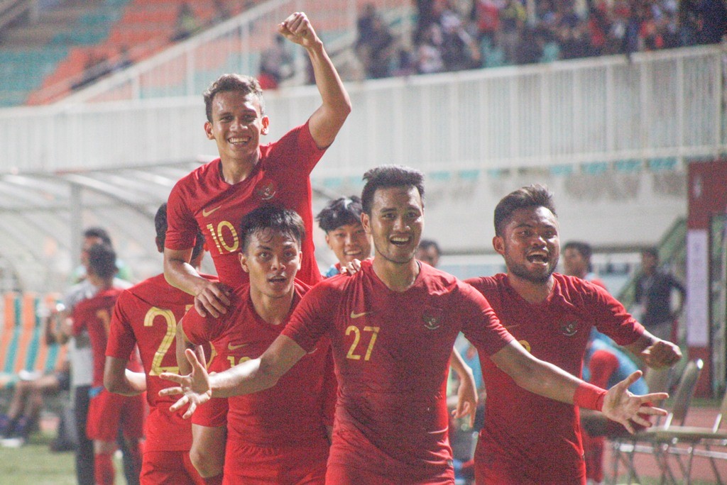 Skuat Timnas U-23 merayakan gol ke gawang Iran dalam laga uji coba jelang SEA Games 2019, Filipina (Foto: ANTARA FOTO/Yulius Satria Wijaya)