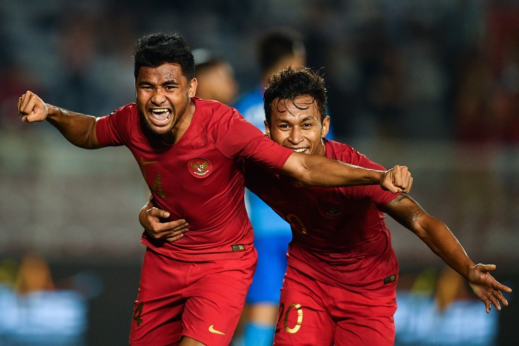 Penggawa timnas Indonesia U-23, Asnawi Mangkualam (kiri) dan Osvaldo Haay, kembali diandalkan lawan Vietnam (Antara/Sigid Kurniawan)