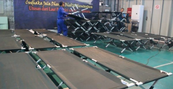 Menkes RI Tinjau Kesiapan KRI Soeharso di Makoarmada II, Surabaya