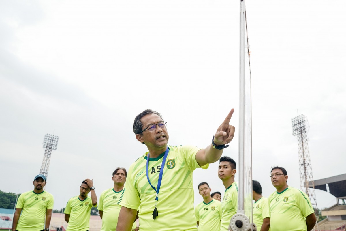 Laga Lawan Persija Ditunda, Persebaya Merugi