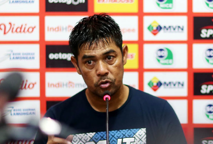 Pelatih Persela Lamongan, Nil Maizar belum mampu mengakhiri rekor buruk dari PSIS Semarang. (foto/officialpersela)