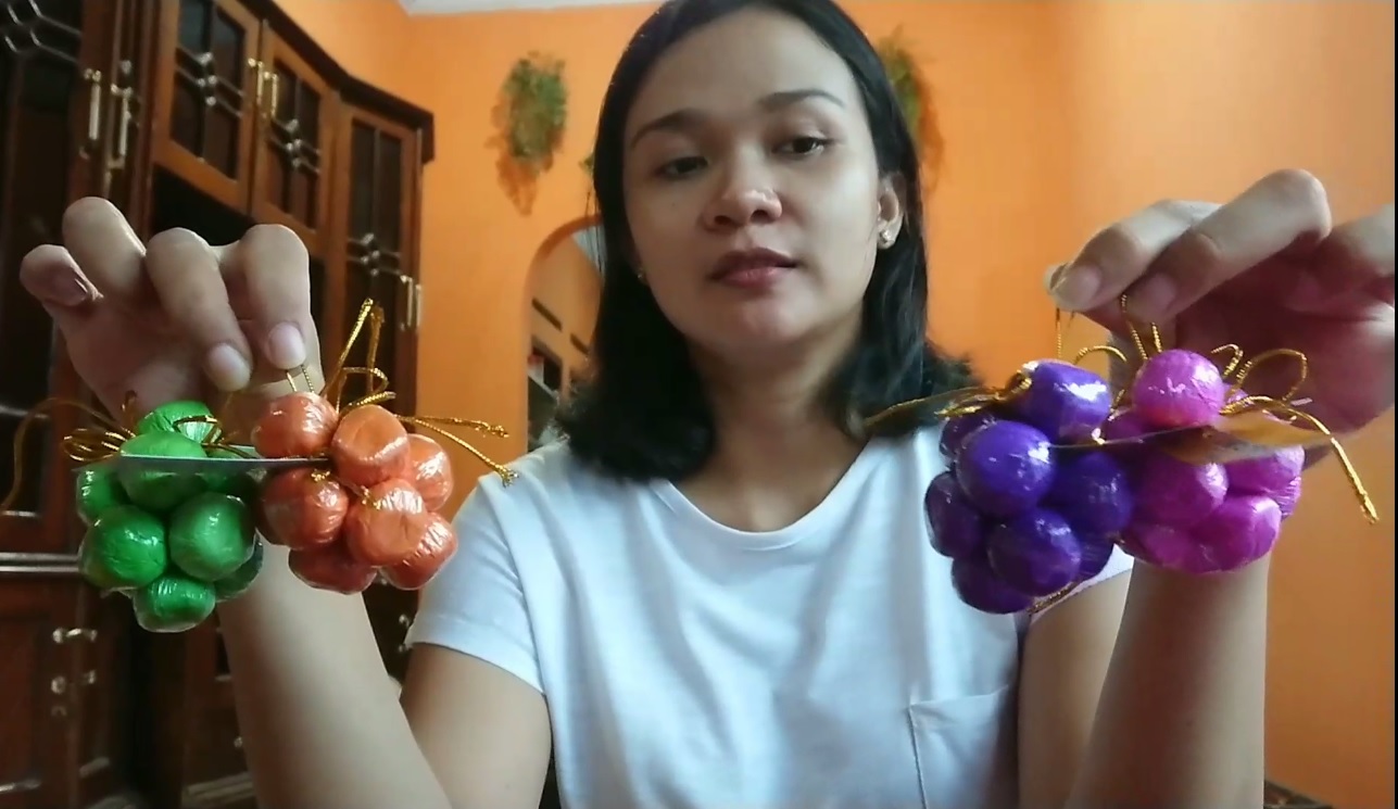 Bertahan di tengah imbas pandemi korona,  Siska Ayu mengubah  bentuk sale pisang  jadi  