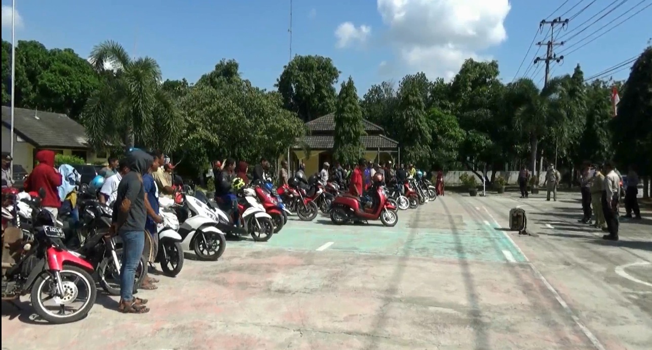 Terjaring Tak Pakai Masker, Puluhan Pelanggar Dijemur Dua Jam