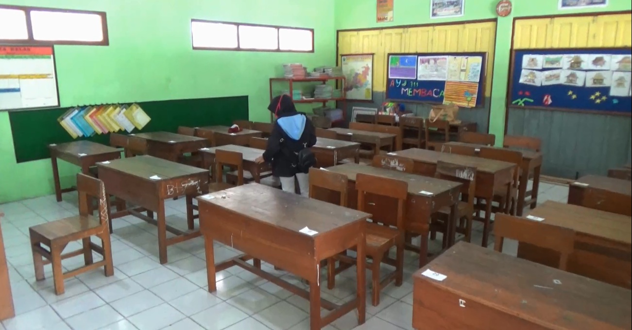 Siswa baru SDN di Magetan sepi pendaftar akibatnya setengah jumlah SD diregroup (Foto / Metrotv)