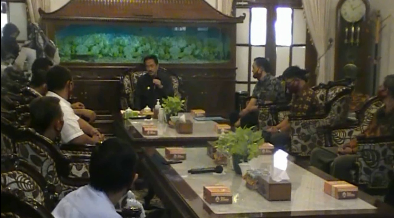 Kesulitan Mendapatkan Izin, Pekerja Seni dan Persewaan Alat Pesta Mengadu ke Bupati