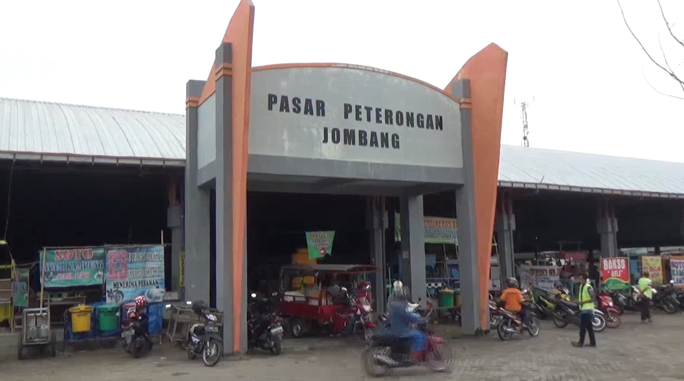 Pasar Peterongan Jombang menjadi salah satu klaster penyebaran covid-19 (Foto / Metro tv)