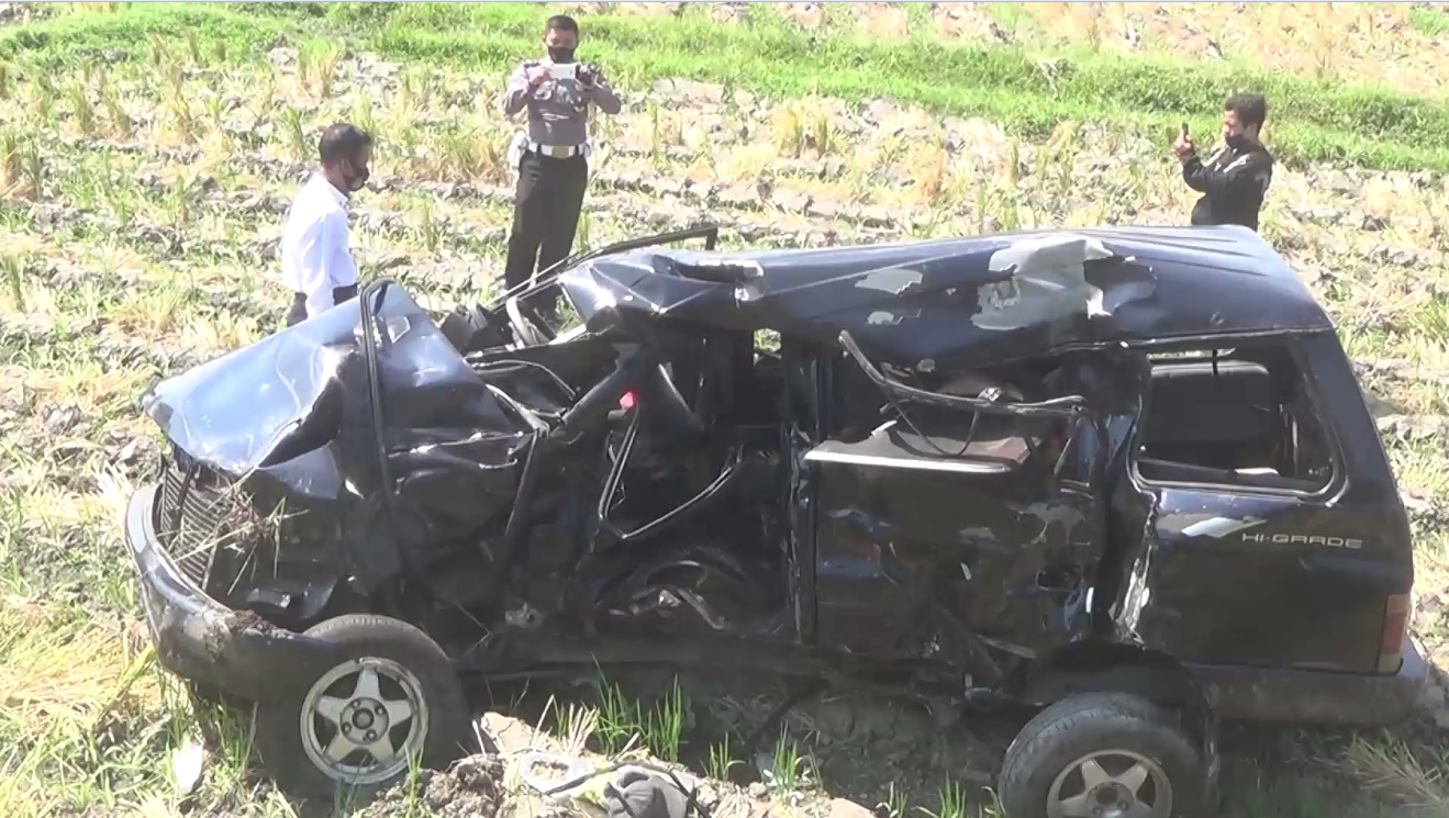 Antar Berobat, Satu Keluarga Tewas Terseret Kereta Dhoho