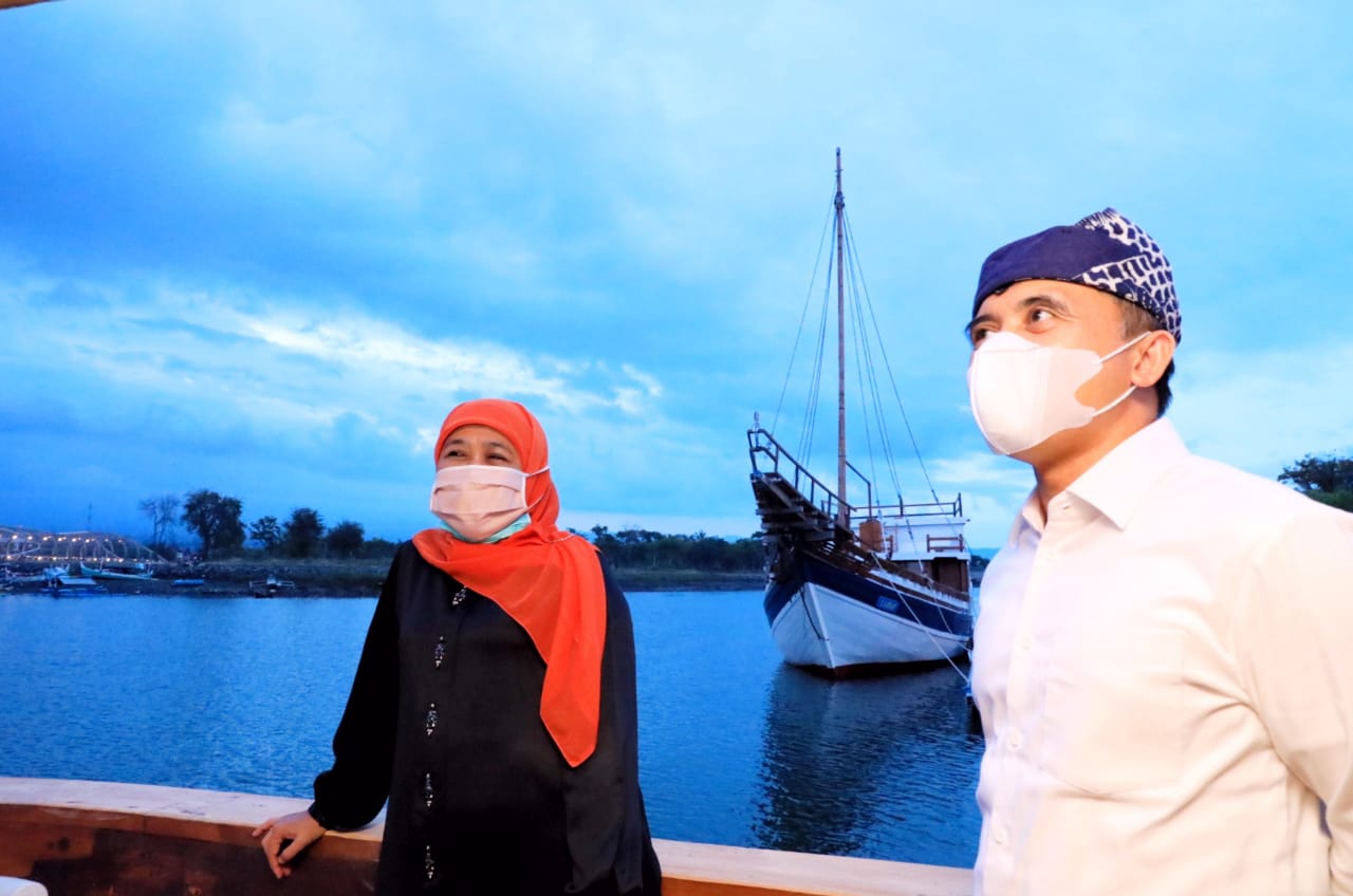 Saat Gubernur Khofifah Terpesona Pantai Marina Boom