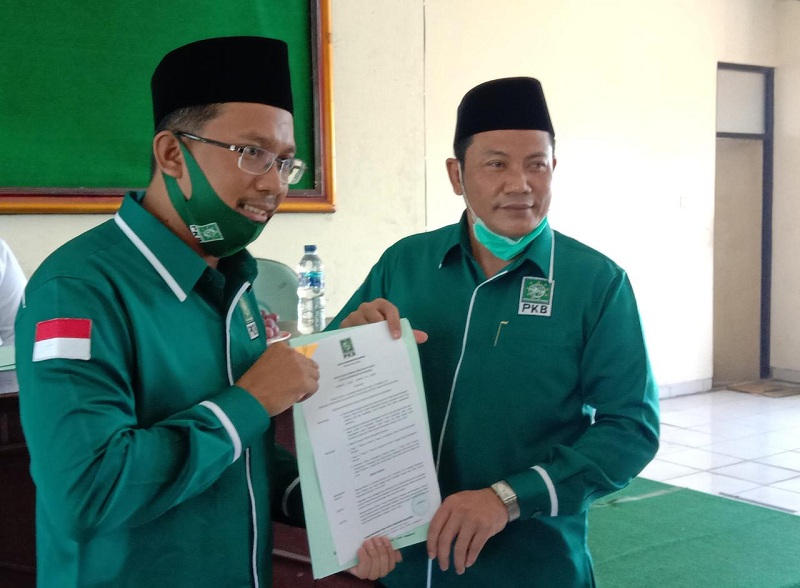 Achmad Muhdlor Ali (Gus Muhdlo) dan Subandi menerima rekomendasi PKB maju Pilkada Sidoarjo.