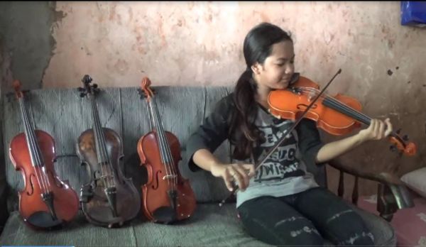 Mendunia, Gesekan Biola Anak Penjual Rujak Surabaya