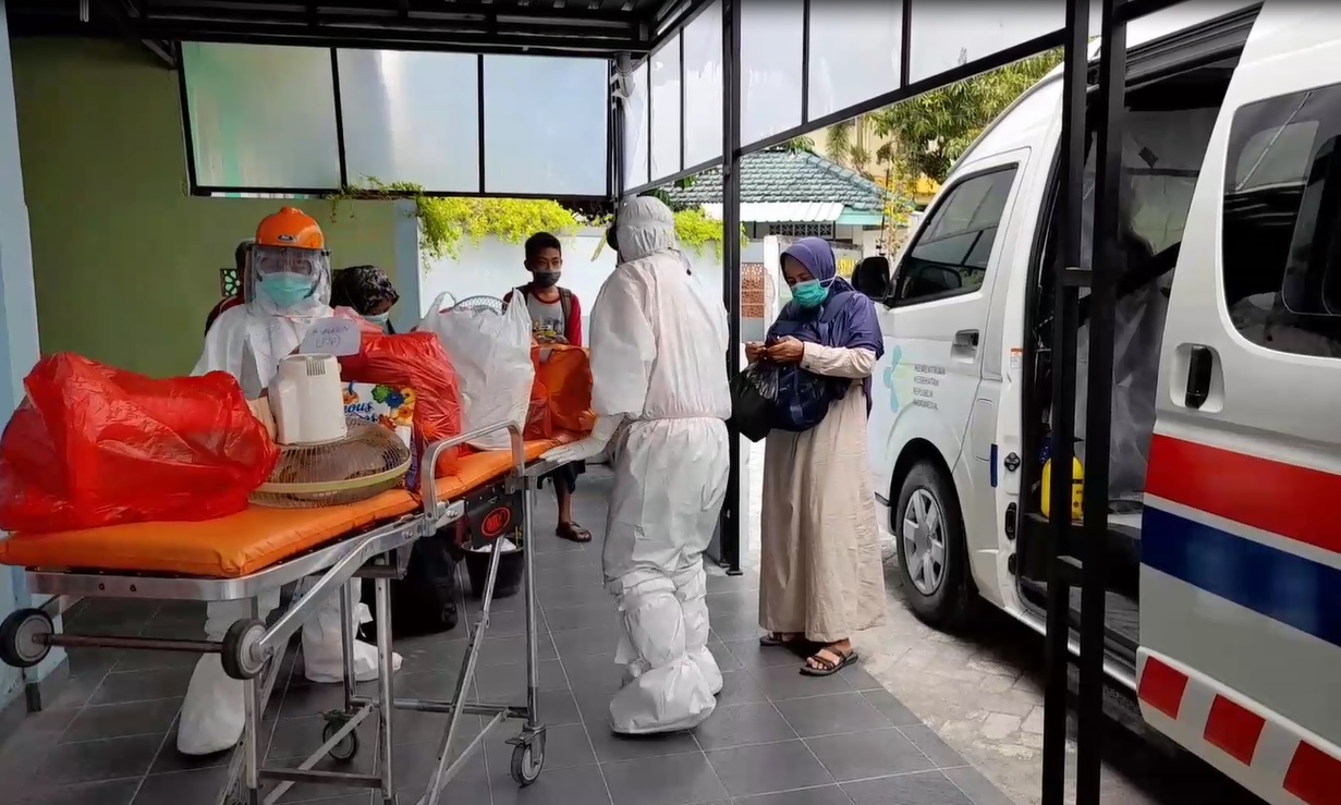 Usai Gelar Hajatan, Pegawai Dinkes Ngawi Dijemput Tim Covid-19