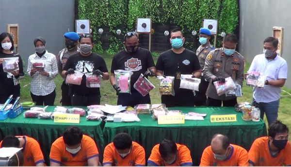 Sindikat Narkoba Jaringan Jakarta-Sumatera Dibongkar Polrestabes Surabaya