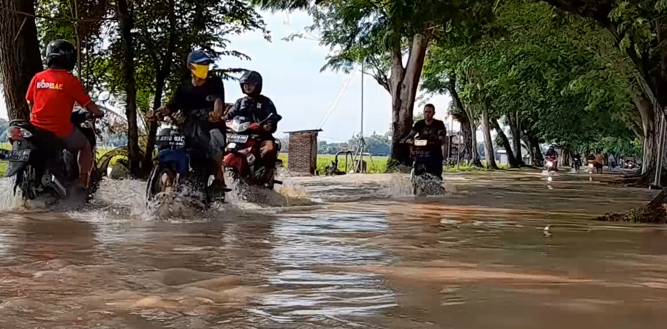 Banjir mulai merendam sejumlah kawasan di Ngawi (Foto / Metro TV)