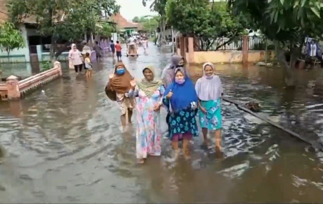 Banjir di wilayah Kecamatan Beji, Kabupaten Pasuruan sudah mulai surut. (metrotv)