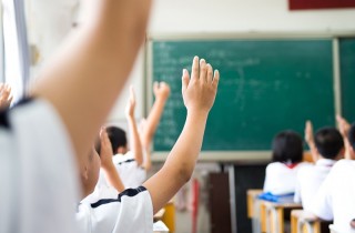 Uji Coba Sekolah Tatap Muka, Siswa di Bojonegoro Belajar Out Door