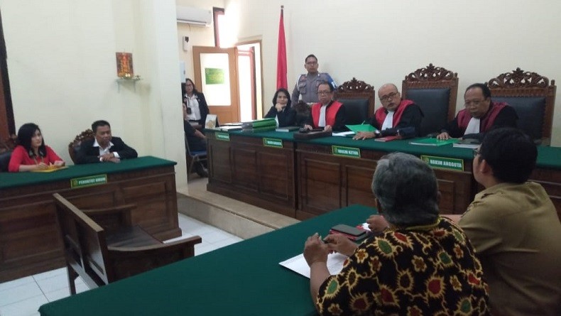 Sidang terkait kepemilikin wisma  Karanggayam di Pengadilan Negeri pekan lalu (Foto / Metro TV)