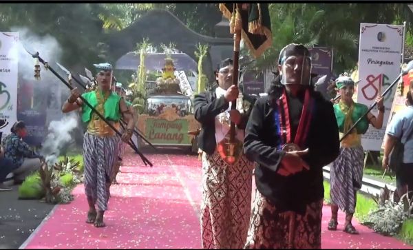 HUT Tulungagung Ke-815,  Gelar Tradisi Bersih Nagari Tanpa Rebutan Tumpeng