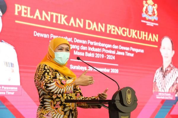 KADIN Jatim Dilantik, Khofifah Minta Transformasi Digital Pelaku UMKM Diperkuat