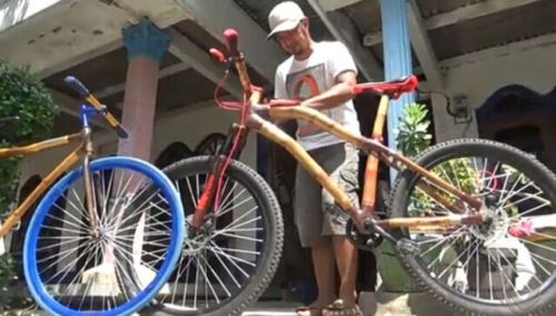 Sepeda bambu karya Sujarwo mulai diminati para pecinta sepeda (Foto / Metro TV)