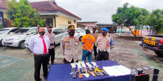 Komplotan Emak-Emak Gelapkan Belasan Mobil Rental