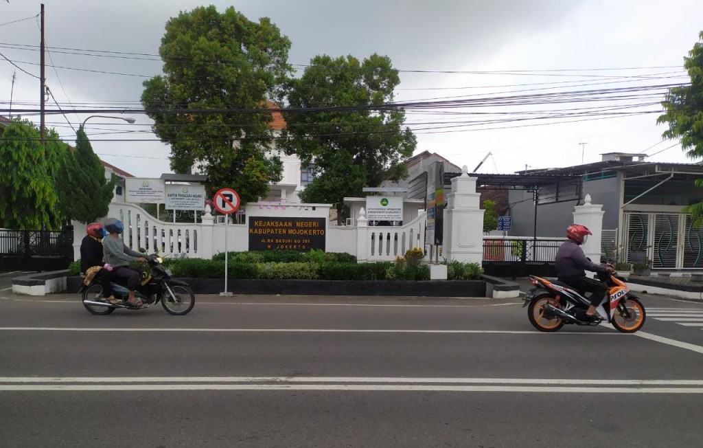 Kasi Pidsus Meninggal Terpapar Covid-19, Kejari Mojokerto Tutup!