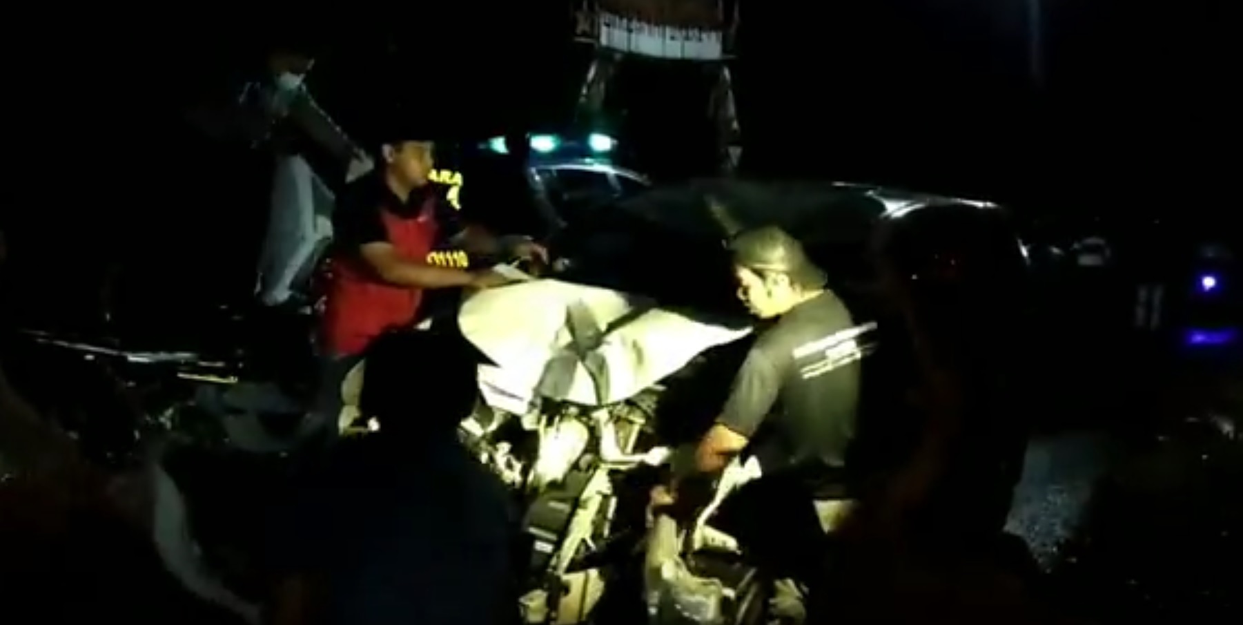 Tabrak Minibus, Pemotor di Blitar Tewas