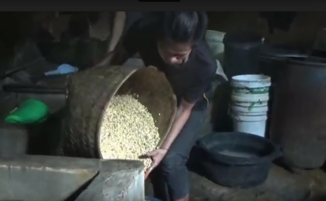 Tidak Untung, Pegusaha Tempe Pacitan Tetap Produksi
