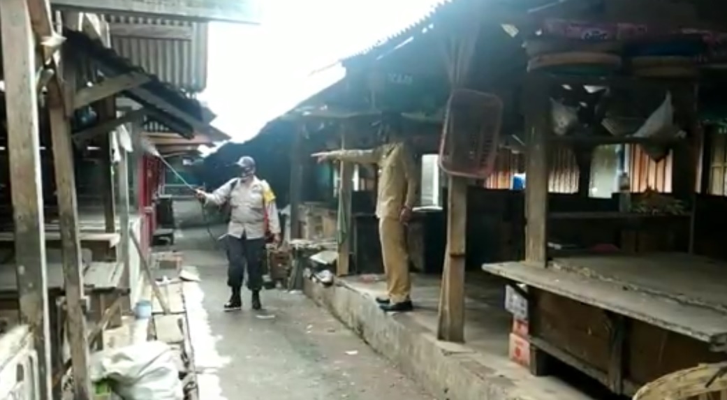 Pedagang Meninggal Akibat Covid-19, Pasar Tradisional Ngentak Blitar Ditutup