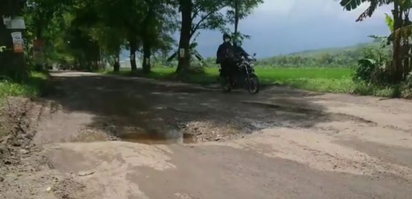 Anggaran Minim, Dinas PUPR Trenggalek Kewalahan Tangani Jalan Rusak