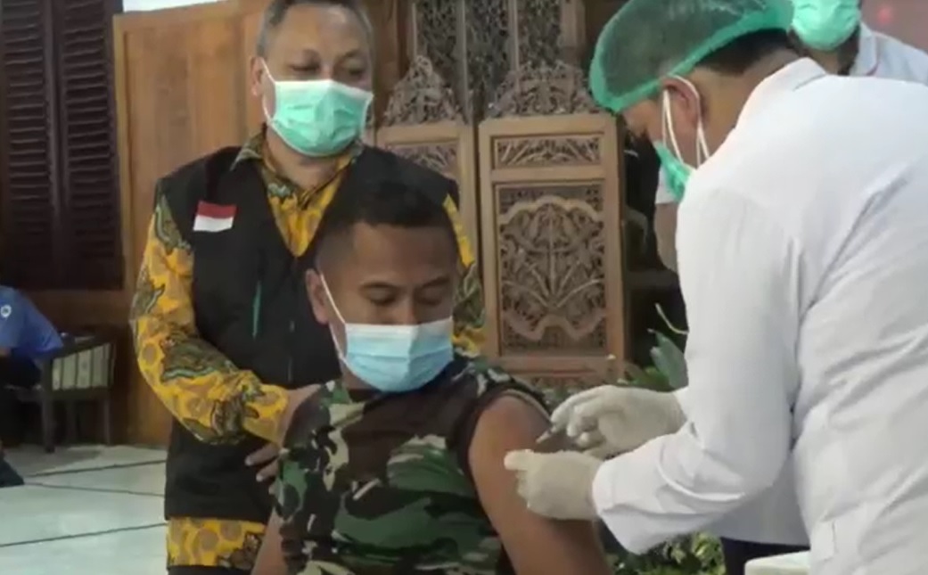 Vaksinasi Perdana di Tulungagung, 7 Orang Batal Disuntik