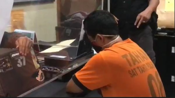 Bejat, Guru SMP di Blitar Cabuli Anak Didiknya
