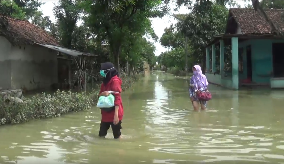 Tujuh Hari Banjir Jombang, Sempat Pulang Balik Mengungsi Lagi