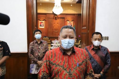 Plt Wali Kota Surabaya Whisnu Sakti Buana. (Foto: Istimewa)