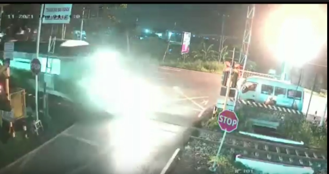Ngeri, Warga Tambaksari Surabaya Tewas Disambar Kereta