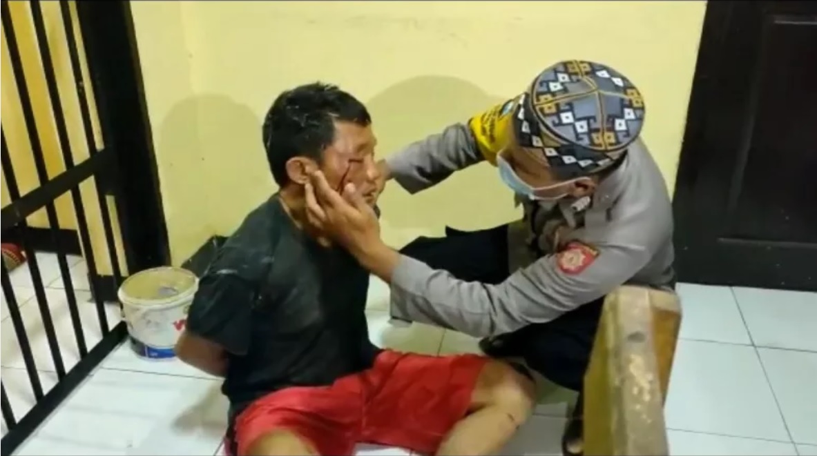 Curi Sekarung Jeruk Milik TNI, Pria di Jember Jadi Samsak