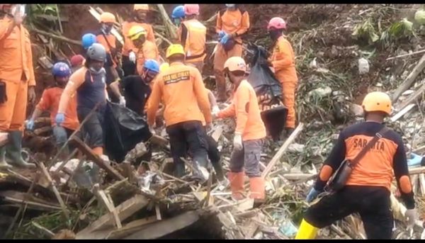 Tersisa 1, 5 Jenazah Korban Longsor Nganjuk Ditemukan