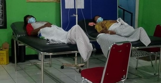 Sampel Mie Ayam Dibawa ke Laboratorium