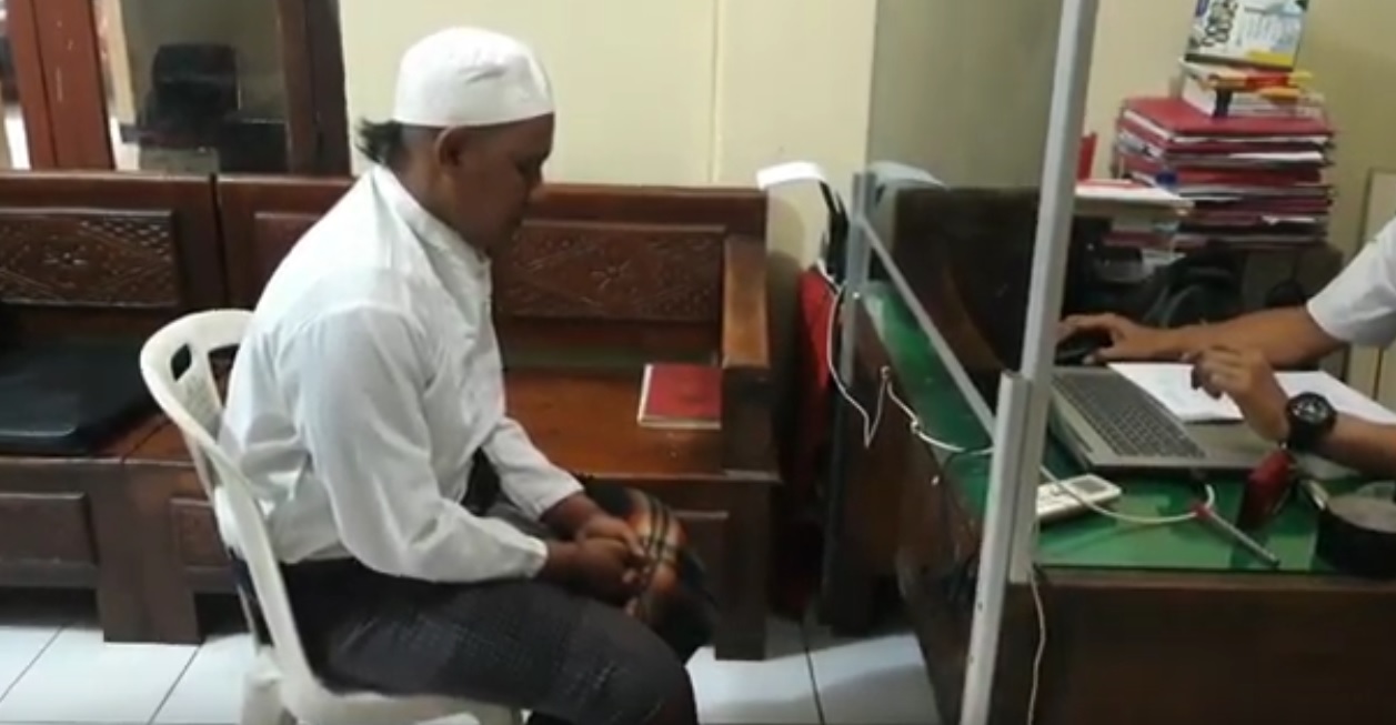 Berpakaian Ala Santri, Residivis Tertangkap Gondol Hp