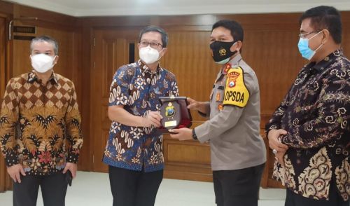 Kapolda Jawa Timur Irjen Pol Nico Afinta bertemu dengan DPD REI Jatim (Foto / Clicks.id)