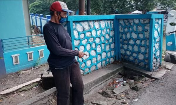 Tukang Becak Lamongan Ditemukan Pistol Lengkap dengan 37 Butir Peluru