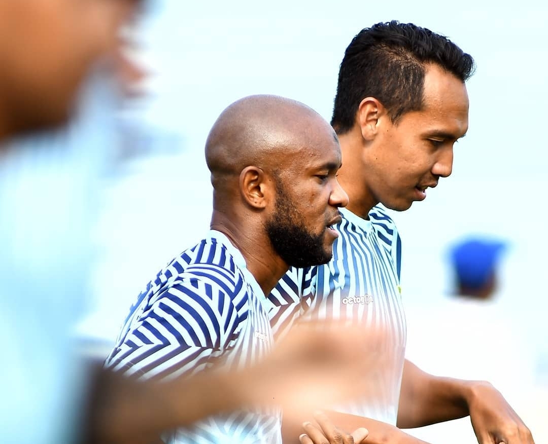 Gelandang berdarah Liberia, Zah Rahan sudah mengikuti latihan bersama Persela. (ft/persela)