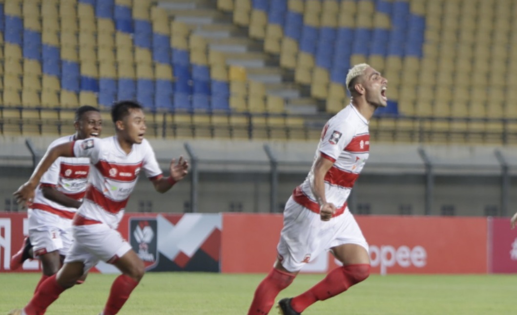 Dramatis, Madura United Tekuk PSS Sleman