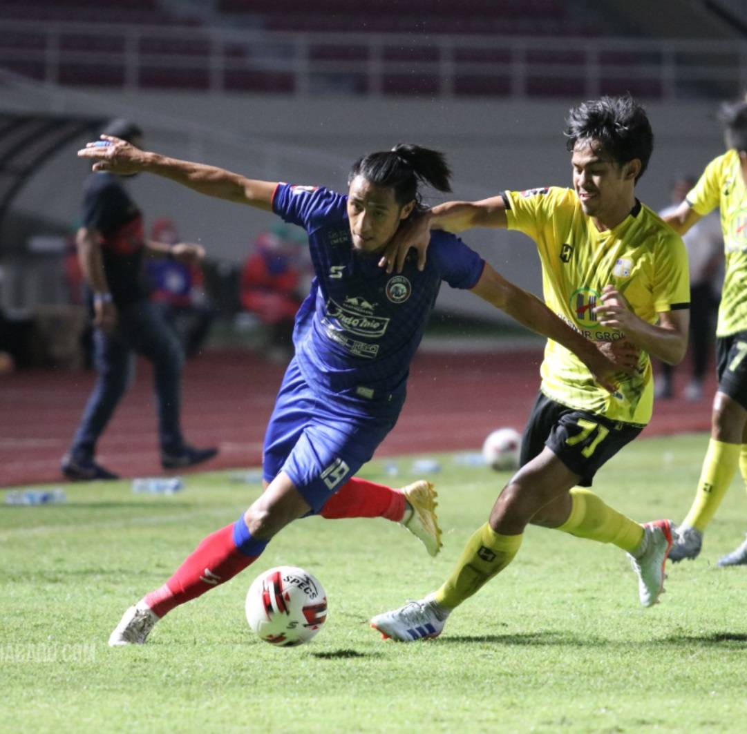 Duel Arema Vs Barito Putera. (ft/lib)