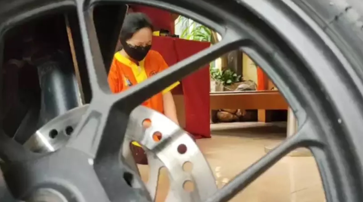 Ngebet Ingin Cerai, Perempuan di Lamongan Curi Motor
