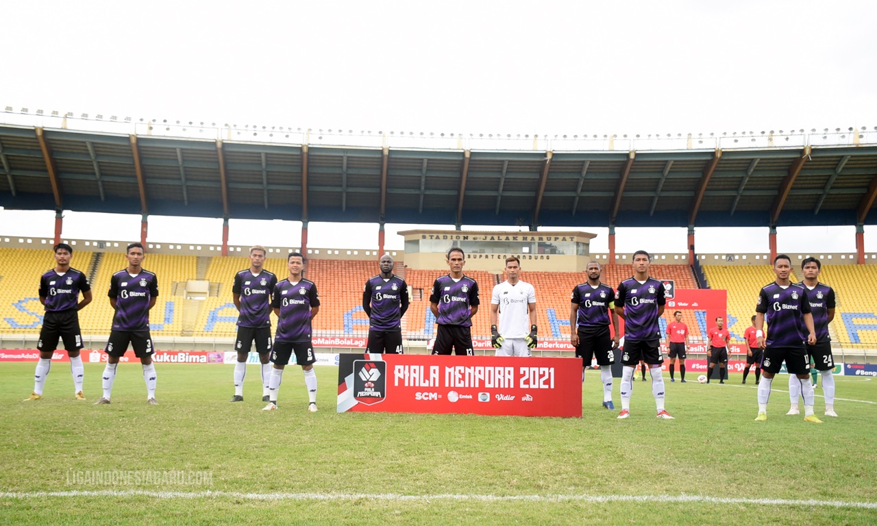 Tim Persik Kediri sebelum laga melawan PSS Sleman dimulai. (ft/lib) 