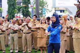 Libur Paskah, Pemprov Jatim Wajibkan Pegawai Update Posisi di Grup WA