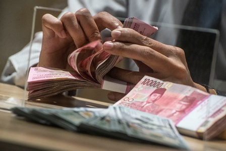 Soal THR, Khofifah : Tolong Dibayar Penuh, Jangan Dicicil