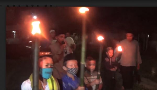 Pawai Obor Sambut Ramadan