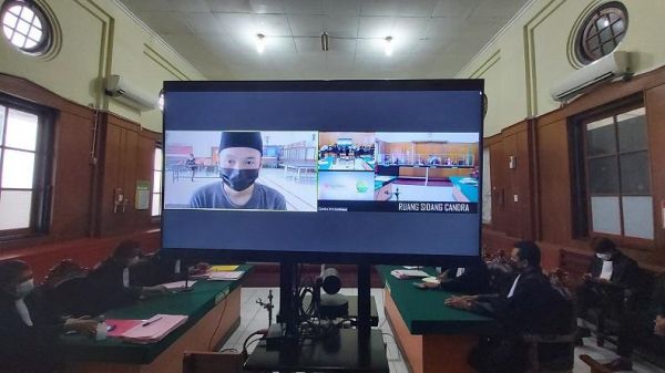 Terdakwa Salah Transfer BCA Rp51 Juta Divonis 1 Tahun Penjara